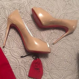 Louboutin peep toe heel